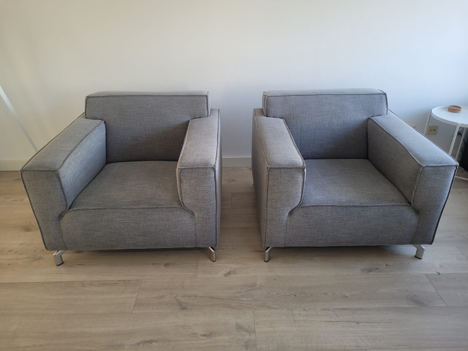 Fauteuils – set grondig gekuist na